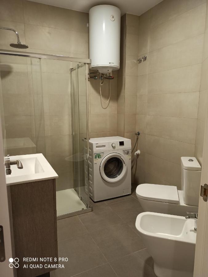 Acogedor Apartamento En El Centro De 기욘 외부 사진